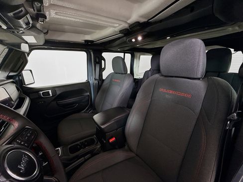 Used 2025 Jeep Wrangler Unlimited Rubicon AWD/4WD image 11