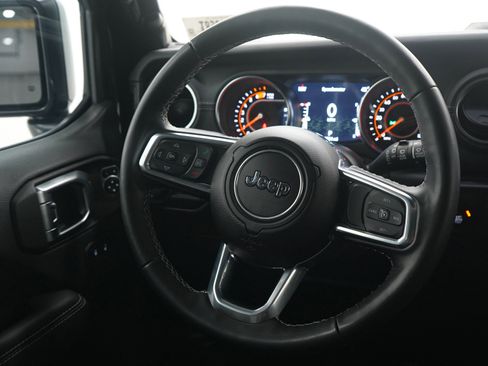 Used 2023 Jeep Wrangler Unlimited Sahara w/ Cold Weather Group AWD/4WD image 15