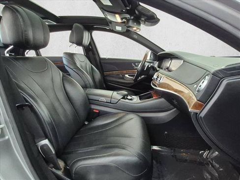 Used 2014 Mercedes-Benz S 550 Sedan image 25