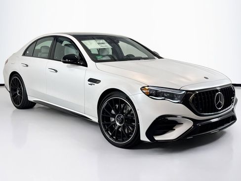 New 2026 Mercedes-Benz E 53 AMG e 4MATIC Sedan image 3