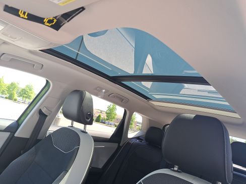New 2026 Volkswagen Taos SE AWD/4WD image 27