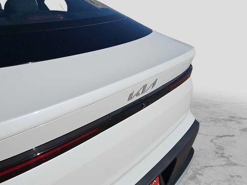 Used 2025 Kia K4 FWD image 11