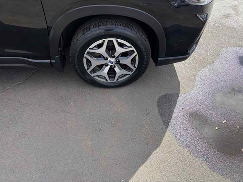 Used 2019 Subaru Forester Premium image 32