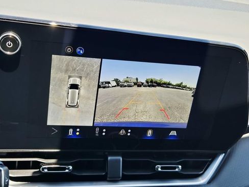 New 2026 Chevrolet Equinox LT w/ Convenience Package II AWD/4WD image 20