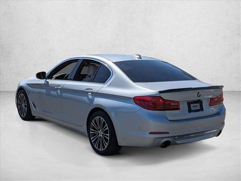 Used 2018 BMW 530i RWD image 7