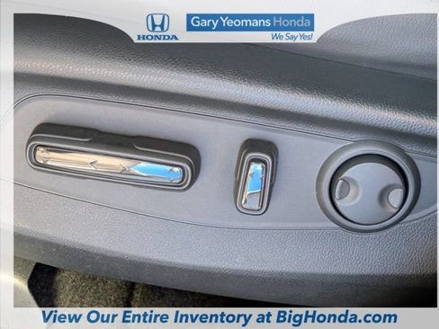 Used 2025 Honda CR-V Sport Touring image 25