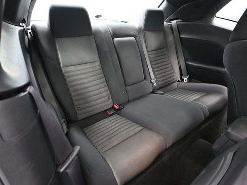 Used 2013 Dodge Challenger R/T image 39