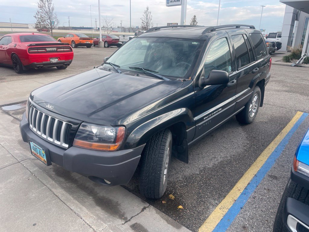 Used 2004 Jeep Grand Cherokee Laredo w/ Convenience Group AWD/4WD image 2