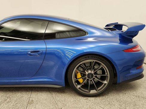 Used 2015 Porsche 911 GT3 RWD image 13