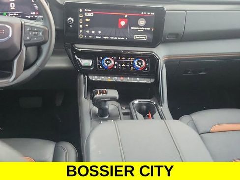 Certified 2024 GMC Sierra 1500 AT4 w/ AT4 Premium Package AWD/4WD image 20