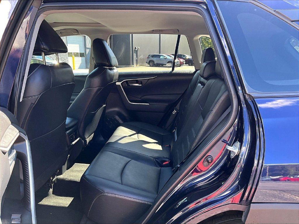 Used 2022 Toyota RAV4 XLE Premium AWD/4WD image 14