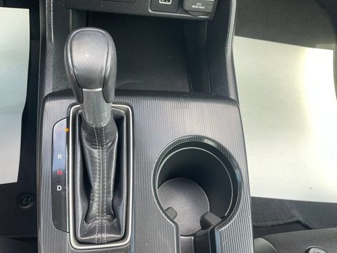 Used 2024 Honda Civic Sport image 32