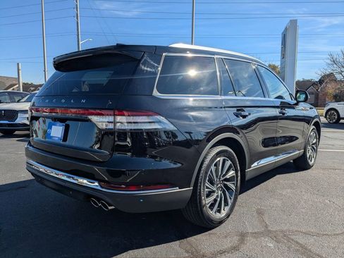 New 2026 Lincoln Aviator Premiere image 4