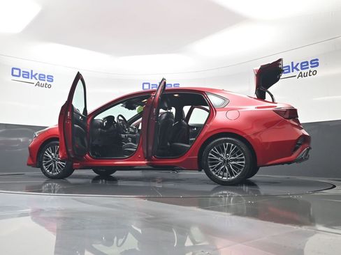 Certified 2024 Kia Forte GT-Line FWD image 60