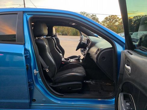 Used 2016 Dodge Charger R/T Scat Pack w/ Technology Group image 28