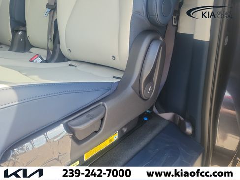 New 2026 Kia Carnival EX FWD image 13