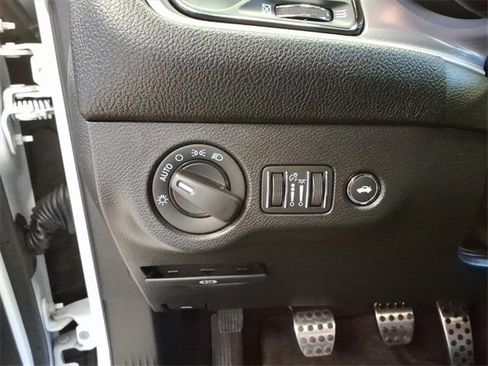 Used 2022 Dodge Challenger R/T Scat Pack image 16