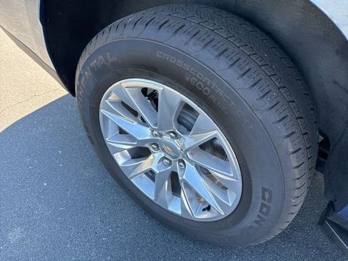 Used 2025 Chevrolet Tahoe Premier image 12