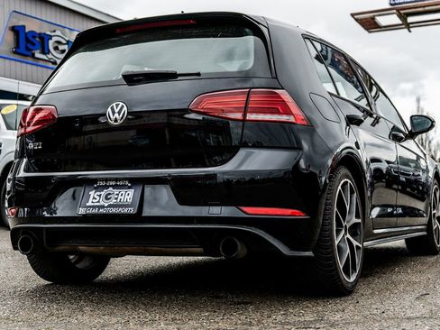 Used 2018 Volkswagen GTI SE image 3
