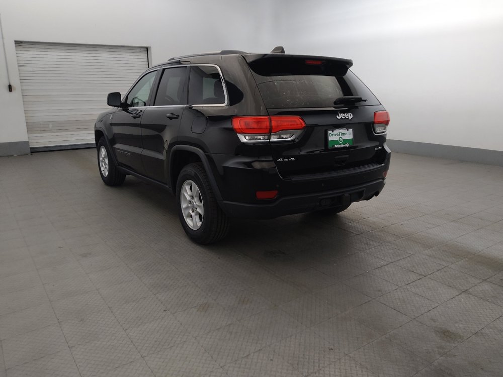 Used 2017 Jeep Grand Cherokee Laredo w/ Quick Order Package 23E AWD/4WD image 5