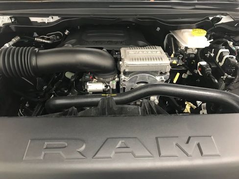 New 2026 RAM 1500 4x4 Crew Cab image 46