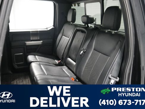 Used 2022 Ford F250 Lariat w/ Black Appearance Package image 11