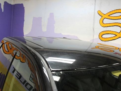Used 2016 RAM 1500 Classic SLT w/ SLT Plus D←cor Group AWD/4WD image 5