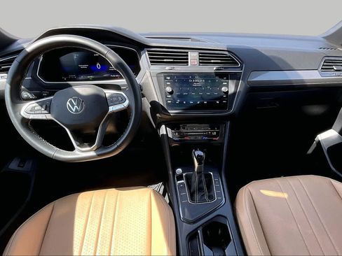 Used 2023 Volkswagen Tiguan SE FWD image 26