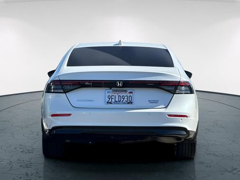 Used 2023 Honda Accord Touring image 5