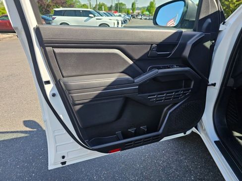 Used 2024 Toyota Tacoma SR RWD image 18