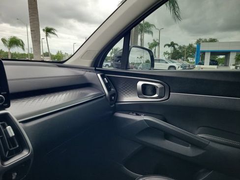 Used 2023 Kia Sorento S FWD image 30