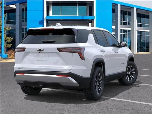 New 2026 Chevrolet Equinox LT image 4