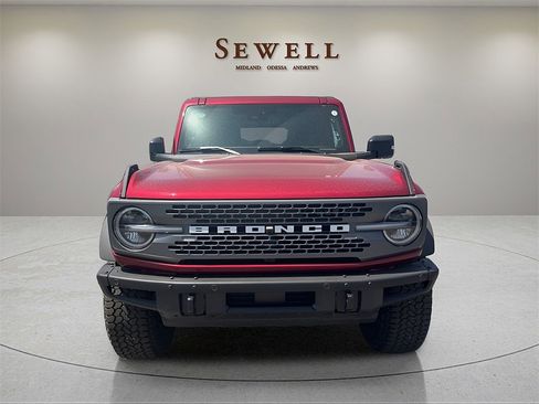 New 2025 Ford Bronco Badlands image 8