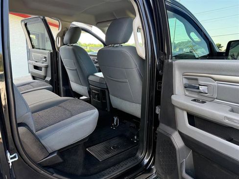 Used 2016 RAM 2500 Big Horn w/ Black Appearance Group image 15