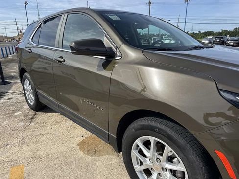 Used 2023 Chevrolet Equinox LT FWD image 49