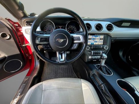 Used 2017 Ford Mustang Premium RWD image 8