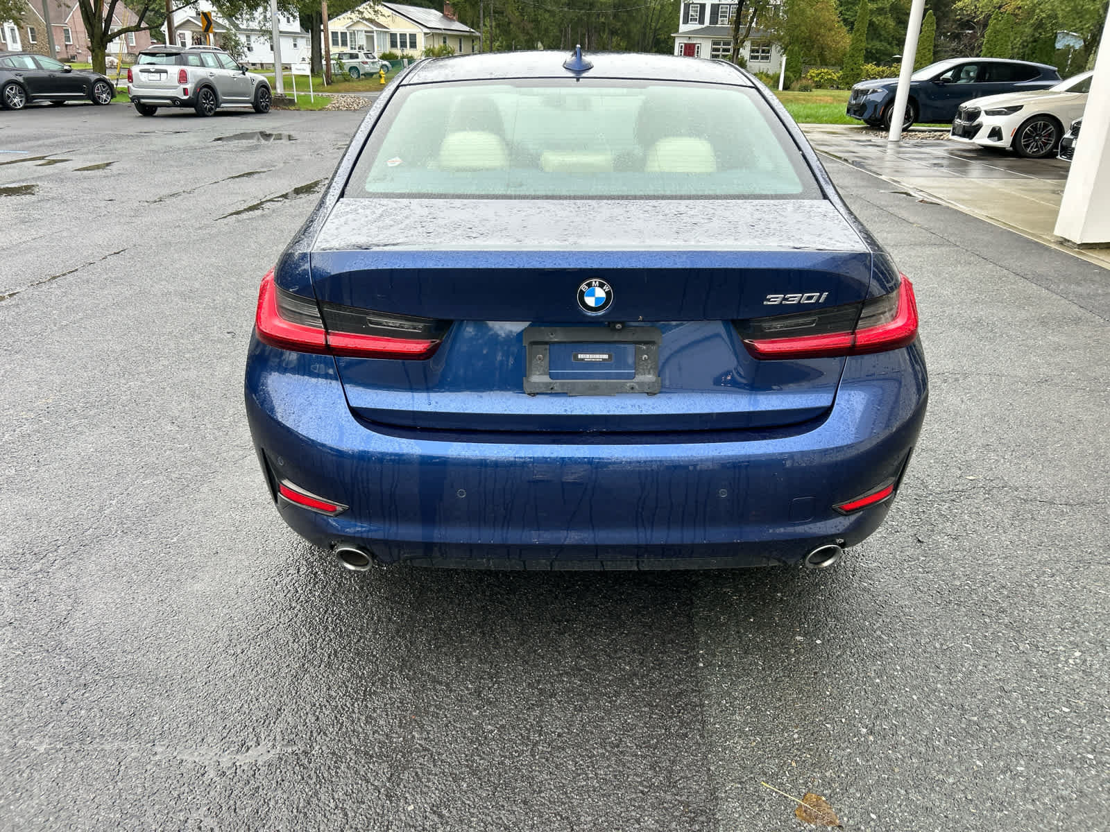 Used 2020 BMW 330i xDrive Sedan w/ Convenience Package AWD/4WD image 4