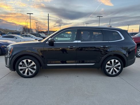 Used 2021 Kia Telluride S image 25