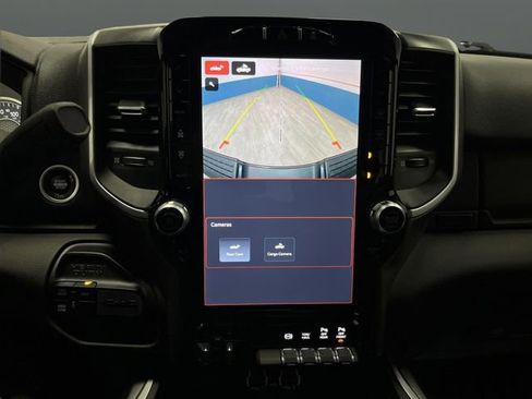 Used 2023 RAM 2500 Big Horn w/ Level 1 Equipment Group image 9