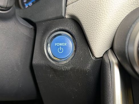 Used 2019 Toyota RAV4 XLE image 33