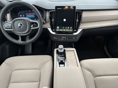 New 2026 Volvo XC90 T8 Plus image 11