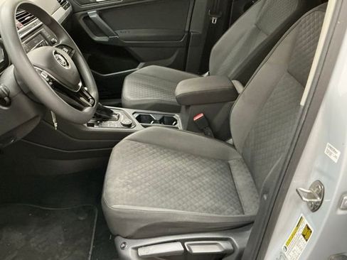 Used 2018 Volkswagen Tiguan S image 14