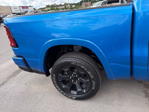 Used 2025 RAM 1500 Big Horn AWD/4WD image 5