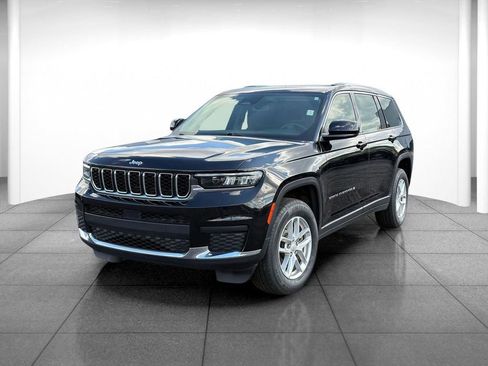 Used 2022 Jeep Grand Cherokee L Laredo w/ Luxury Tech Group I AWD/4WD image 3