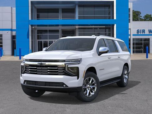 New 2026 Chevrolet Suburban Premier image 6