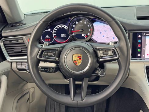 Used 2023 Porsche Panamera Platinum Edition image 21
