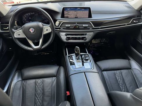 Used 2022 BMW ALPINA B7 xDrive w/ Luxury Rear Seating Package AWD/4WD image 21