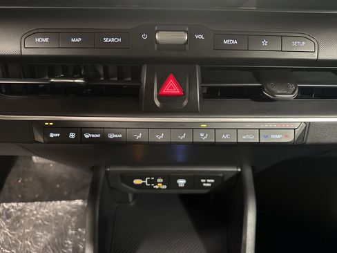 New 2025 Kia K4 LXS image 25