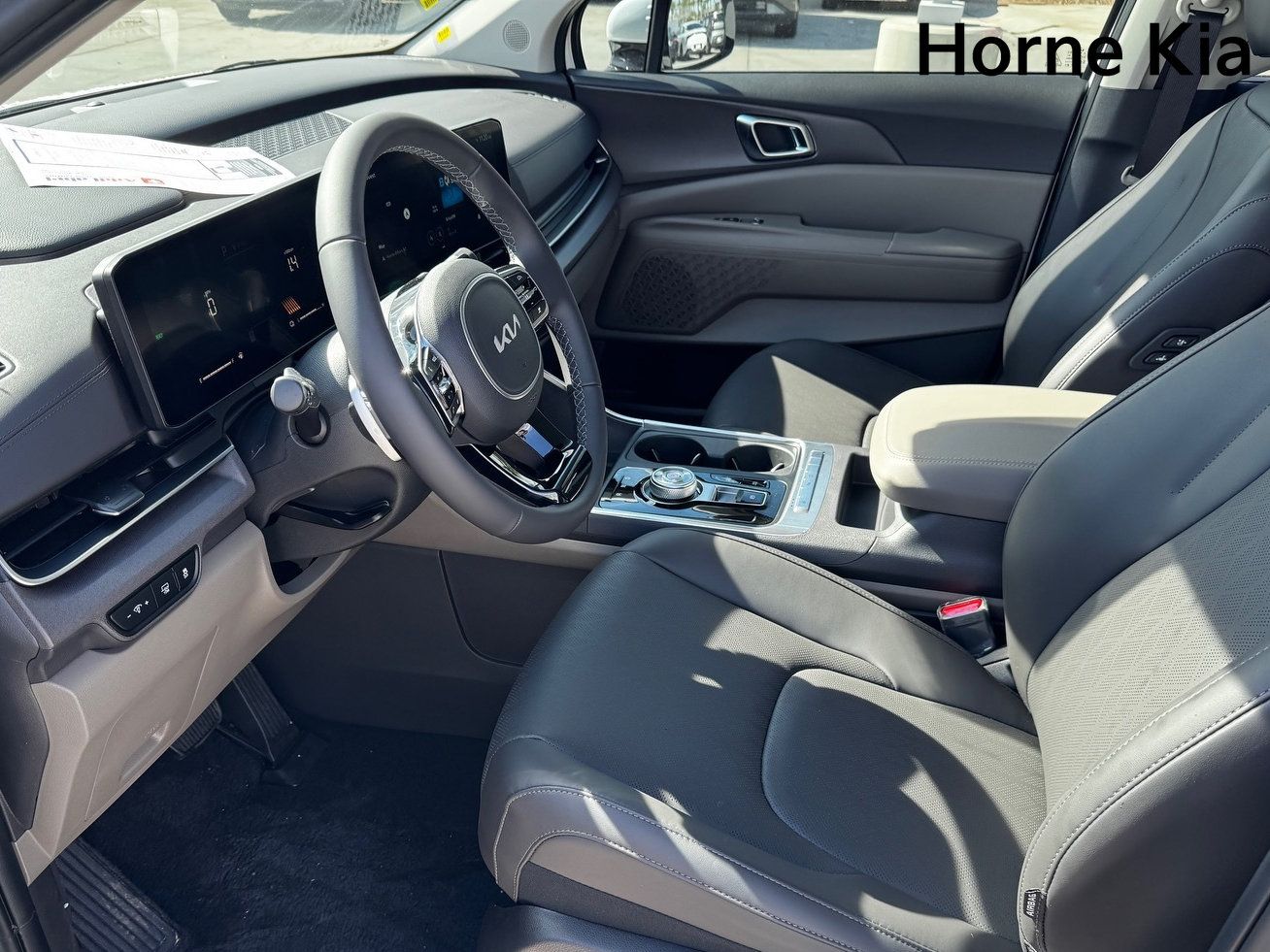 New 2026 Kia Carnival EX FWD image 9