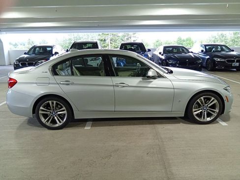 Used 2017 BMW 330e RWD image 4